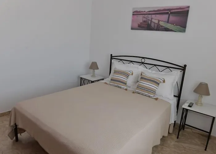 Katerina's House Adamantas (Milos)